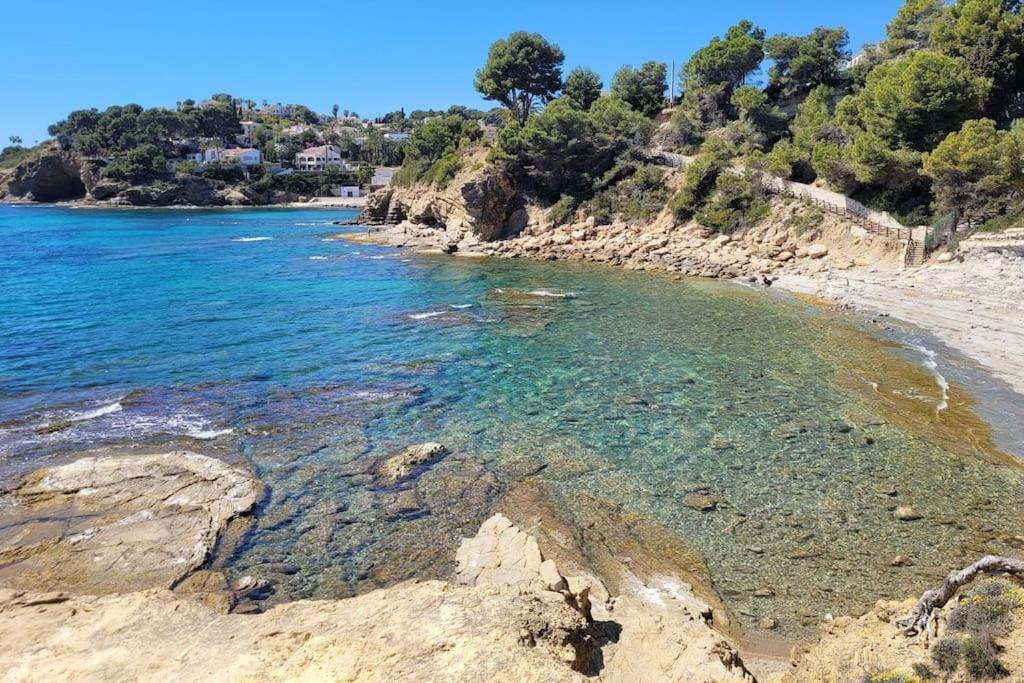 Casa Caledonia - Appartement Dans Villa Avec Jardin Arbore Et Piscine A 500 M De La Mer ベニッサ エクステリア 写真