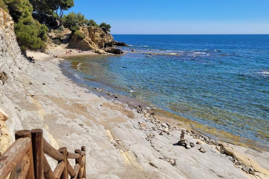 Casa Caledonia - Appartement Dans Villa Avec Jardin Arbore Et Piscine A 500 M De La Mer ベニッサ エクステリア 写真