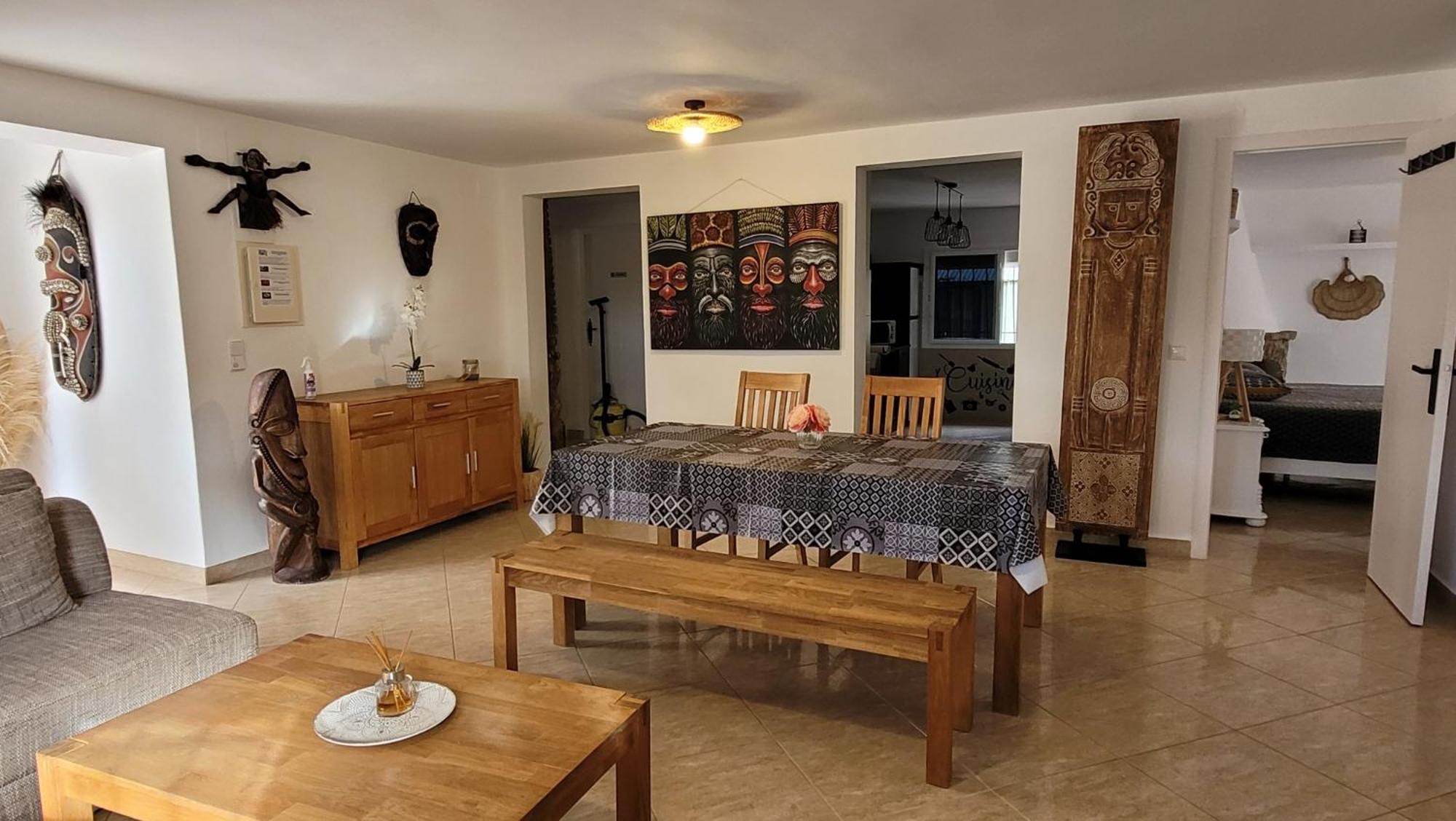 Casa Caledonia - Appartement Dans Villa Avec Jardin Arbore Et Piscine A 500 M De La Mer ベニッサ エクステリア 写真