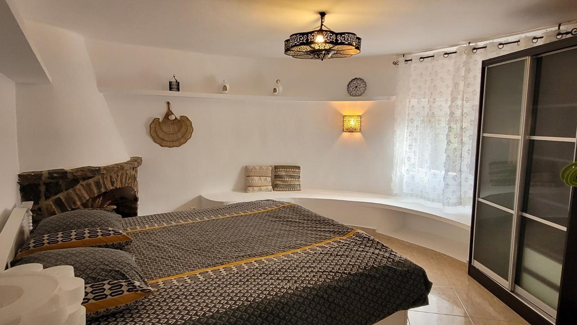 Casa Caledonia - Appartement Dans Villa Avec Jardin Arbore Et Piscine A 500 M De La Mer ベニッサ エクステリア 写真