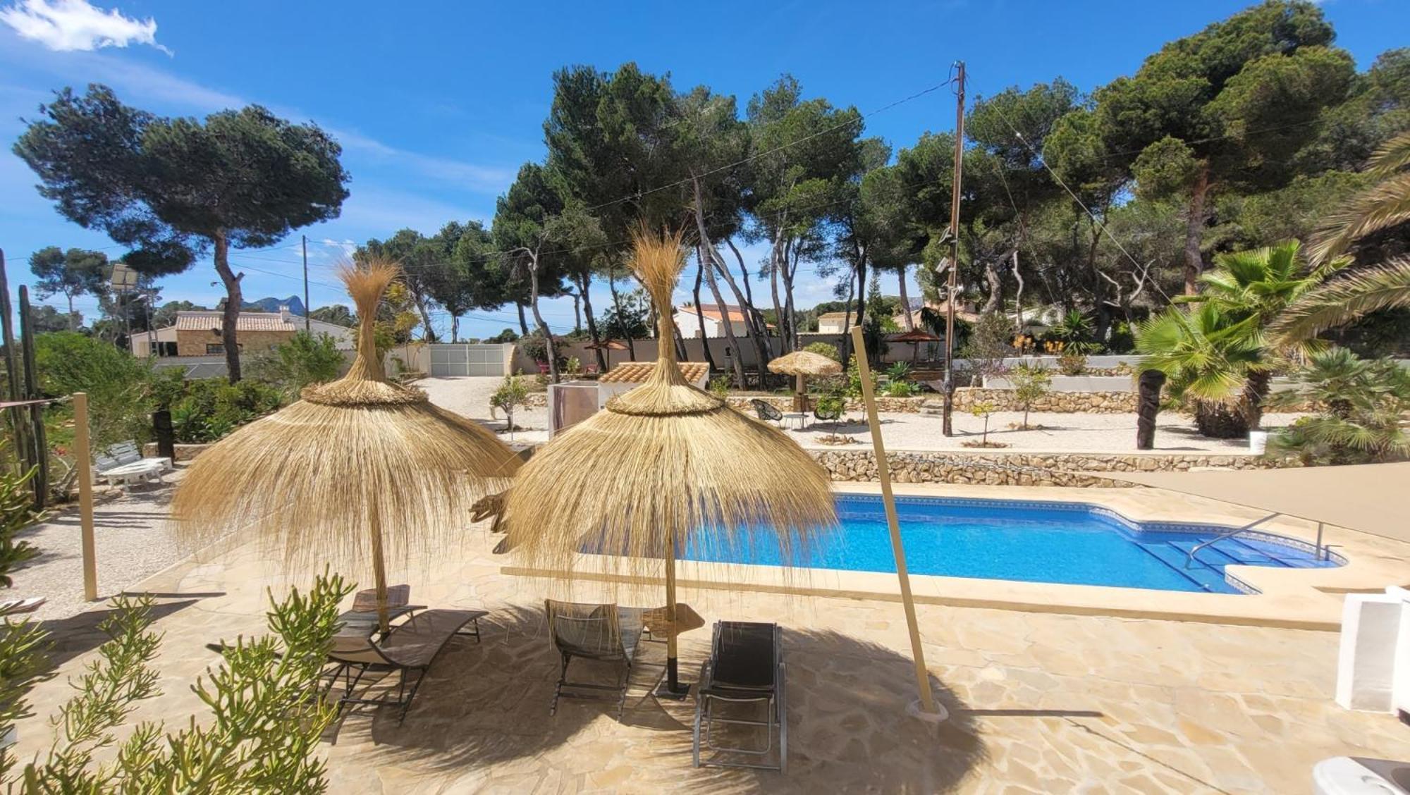Casa Caledonia - Appartement Dans Villa Avec Jardin Arbore Et Piscine A 500 M De La Mer ベニッサ エクステリア 写真