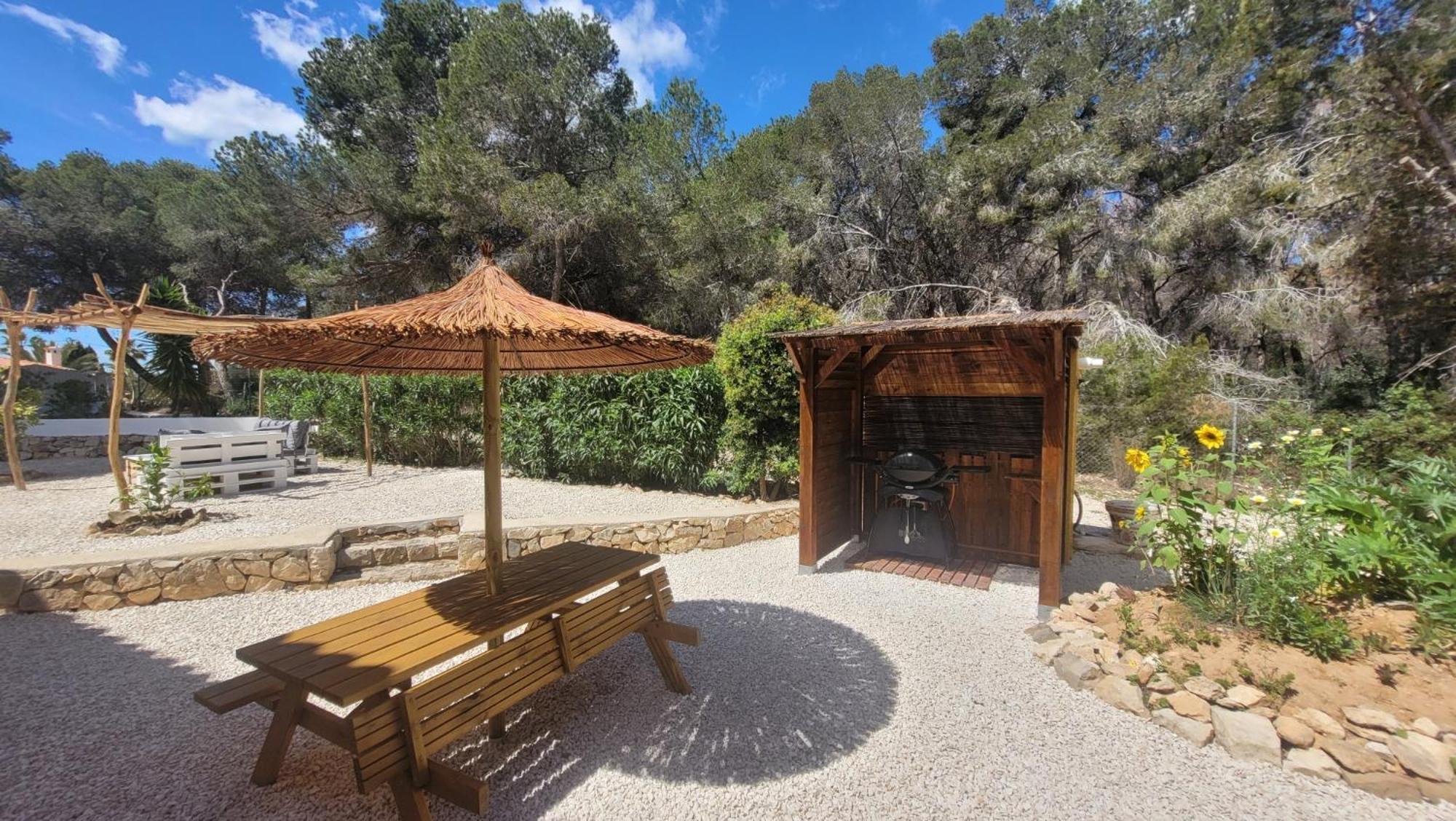 Casa Caledonia - Appartement Dans Villa Avec Jardin Arbore Et Piscine A 500 M De La Mer ベニッサ エクステリア 写真