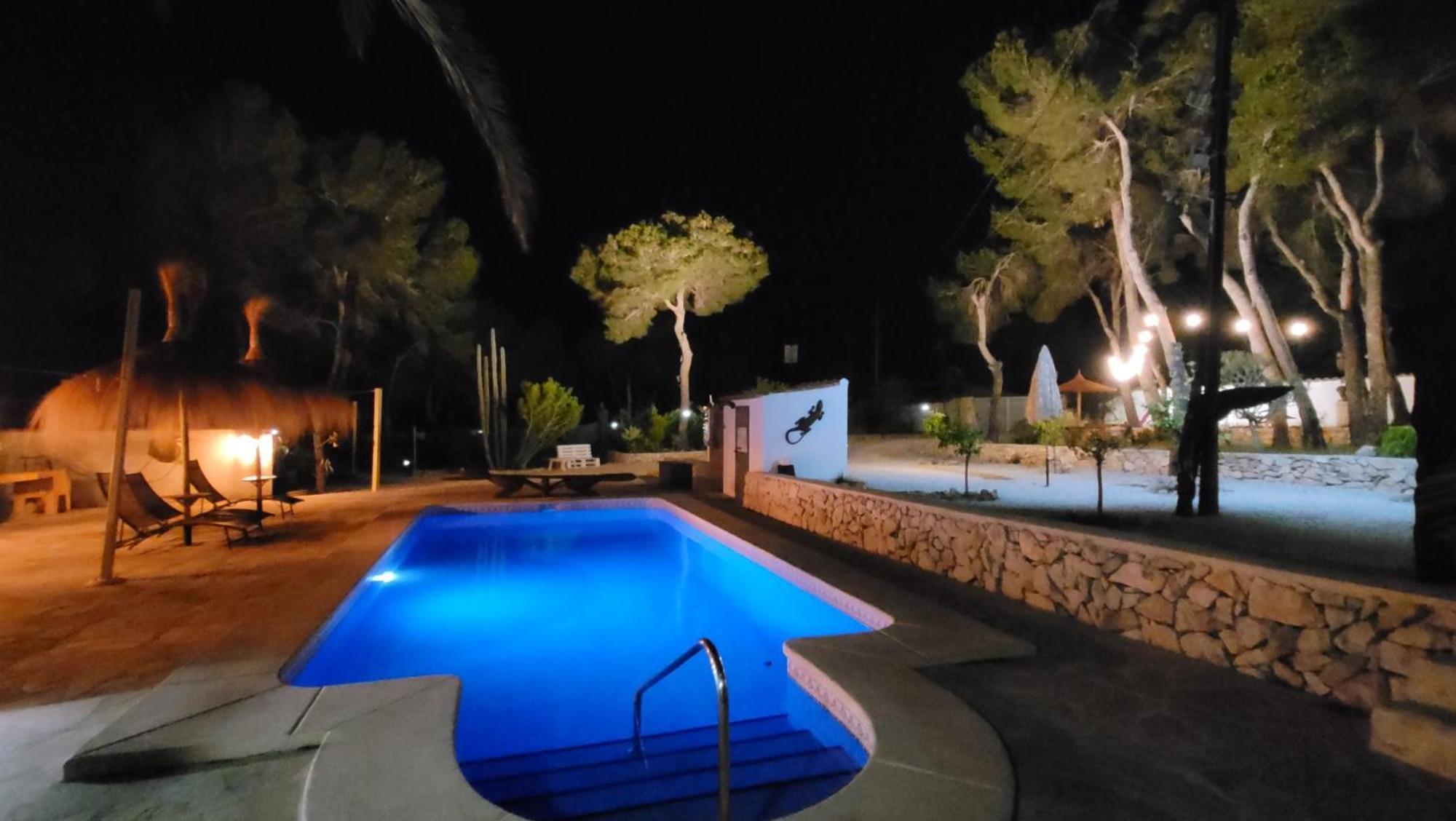 Casa Caledonia - Appartement Dans Villa Avec Jardin Arbore Et Piscine A 500 M De La Mer ベニッサ エクステリア 写真